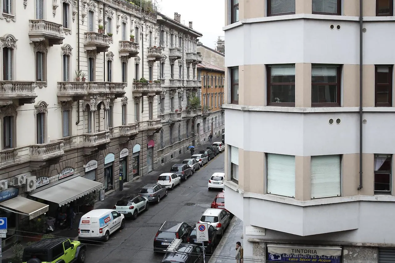 Macedonio Melloni 18 Cinque Giornate Hotel Mediolan 0*,  Włochy