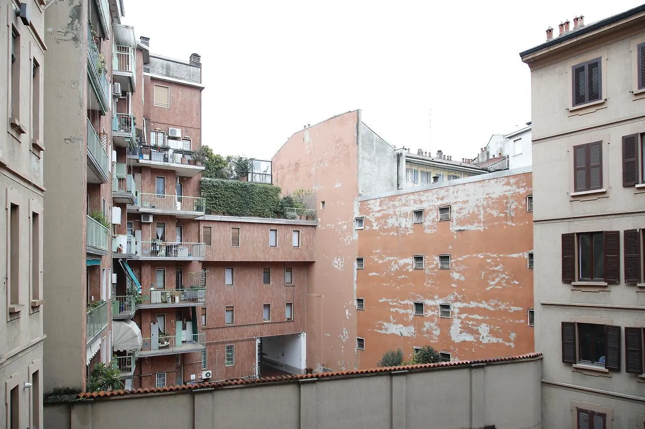 Macedonio Melloni 18 Cinque Giornate Hotel Milan Apartment